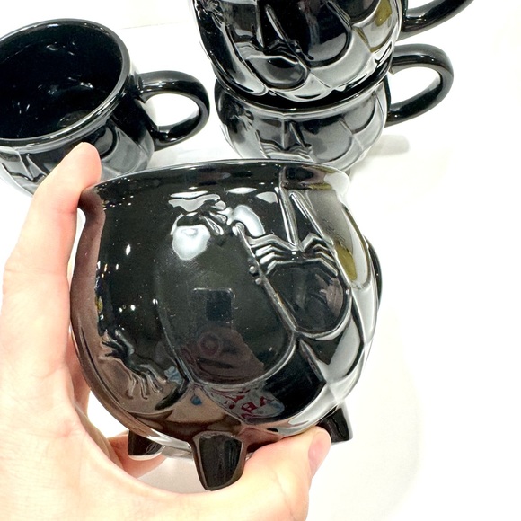 *NEW* THRESHOLD SPIDER BLACK CAULDRON COFFEE MUGS SET OF 4 - Picture 5 of 11